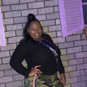 Meet your Posher, Alena